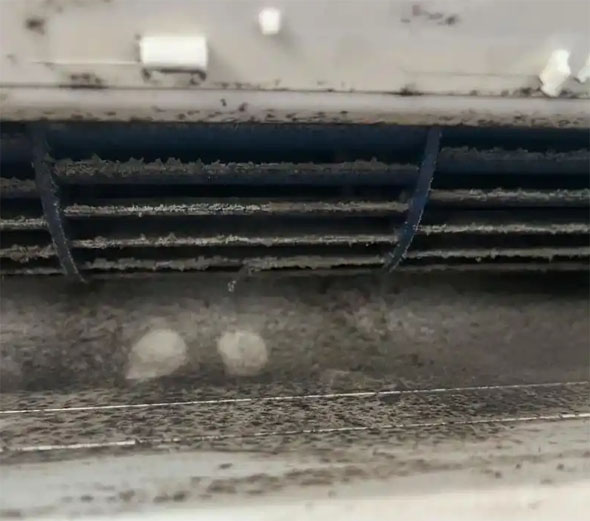 获嘉空调吹的风有股烧焦味是怎么回事